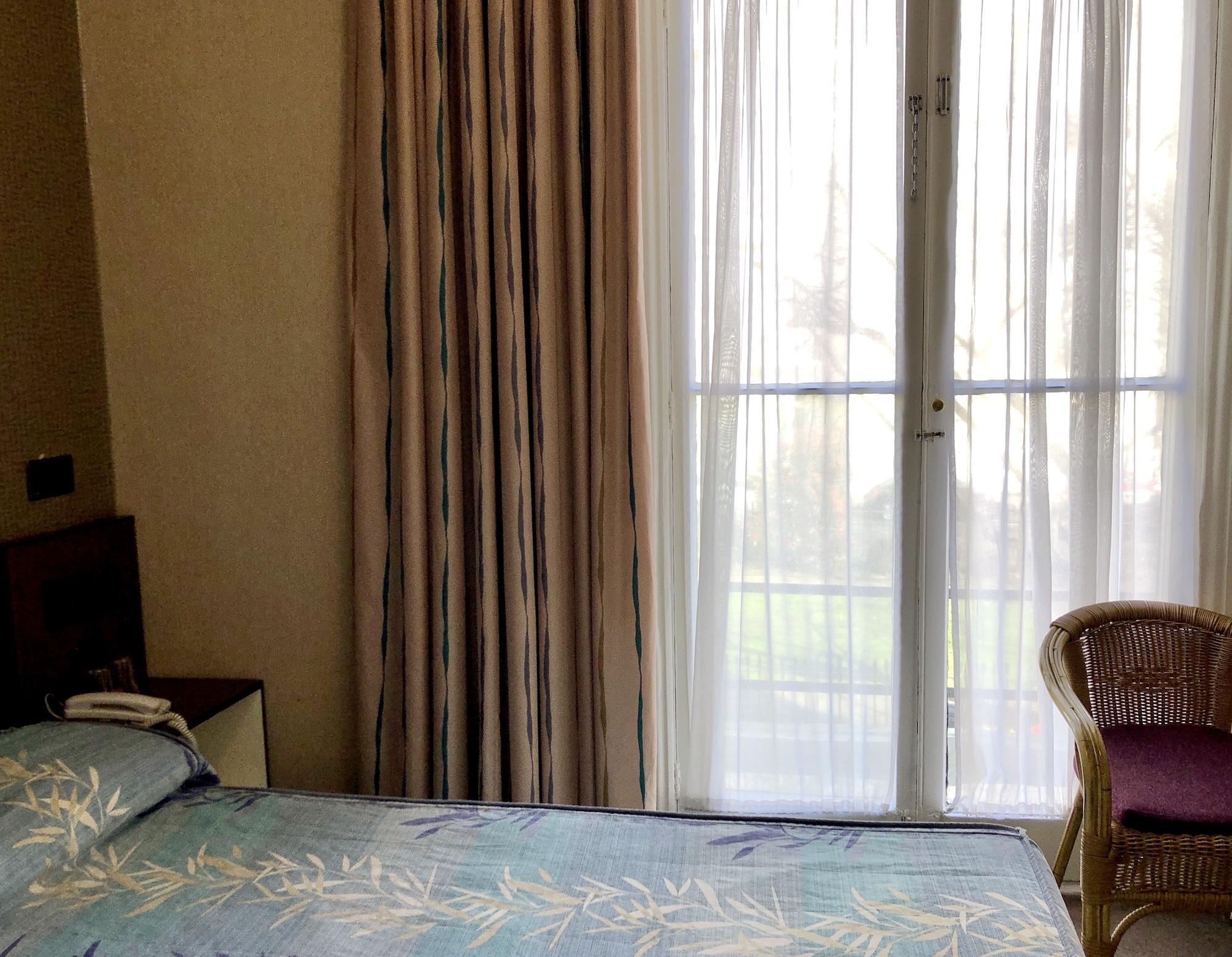 Mitre House Hotel Лондон Экстерьер фото