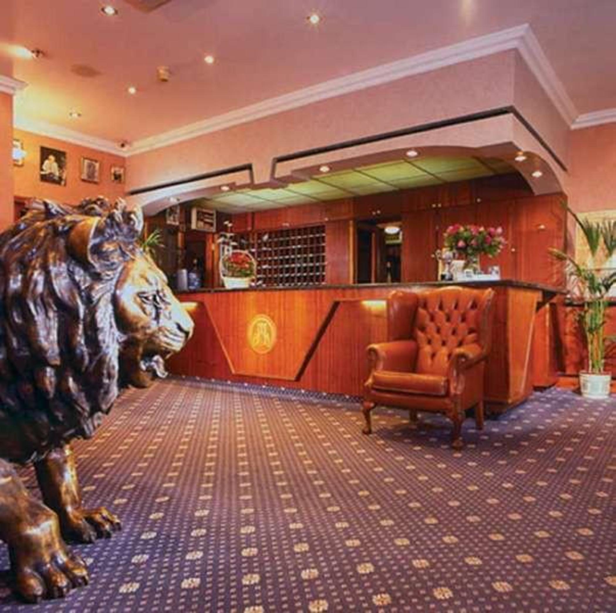 Mitre House Hotel Лондон Экстерьер фото